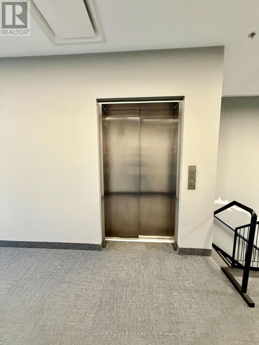 207 - 1038 Garner Road W, Hamilton, Ontario L9G 3K9 - Photo 20 - X12410335