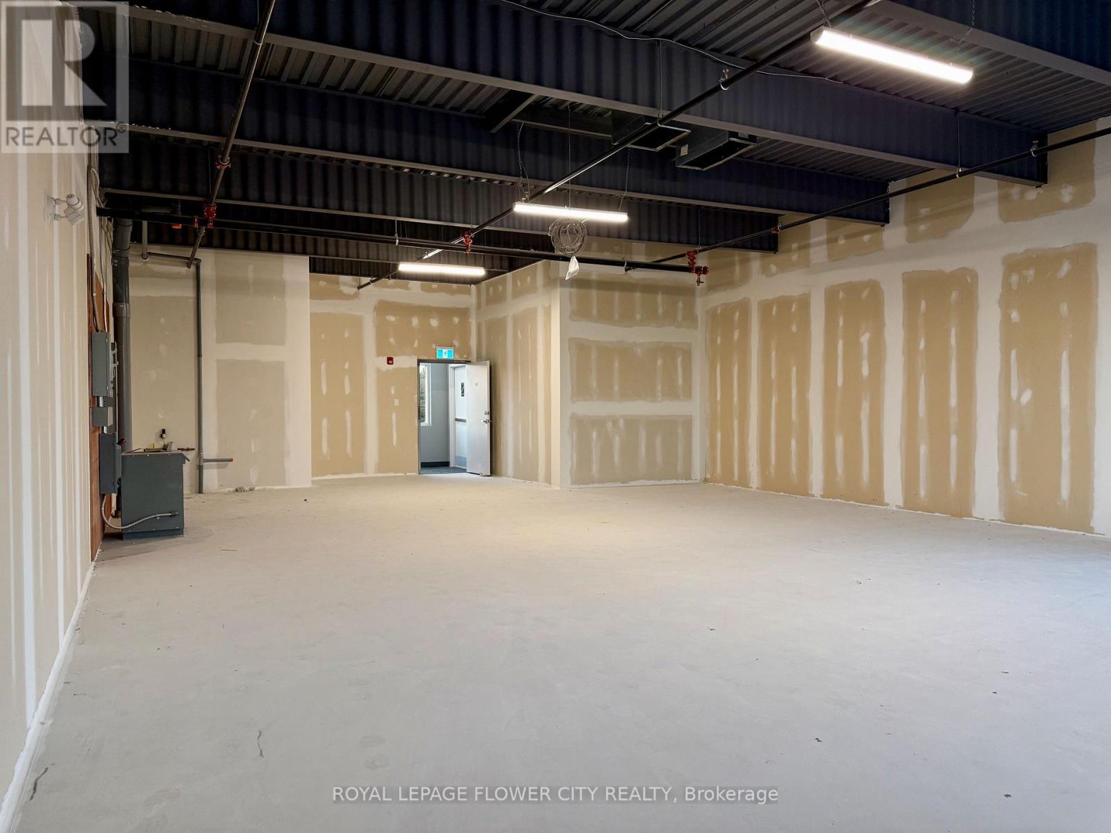 207 - 1038 Garner Road W, Hamilton (Allison), Ontario  L9G 3K9 - Photo 21 - X12410600