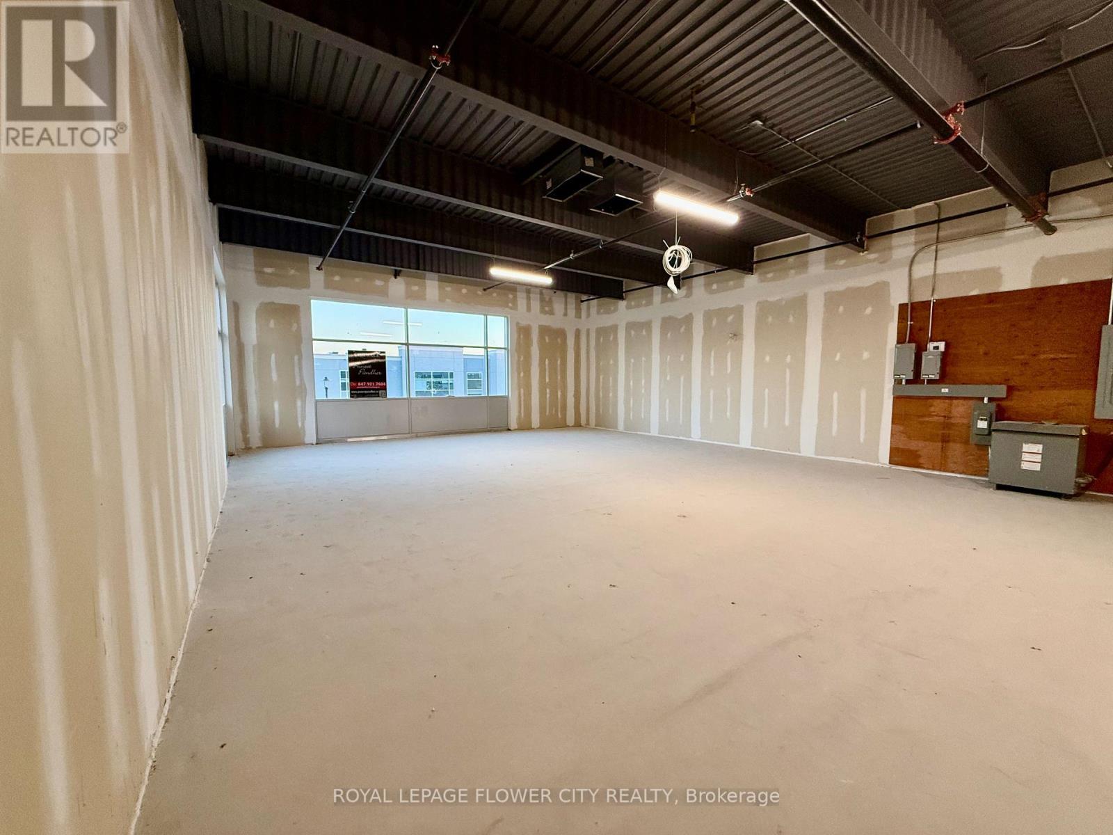 207 - 1038 Garner Road W, Hamilton (Allison), Ontario  L9G 3K9 - Photo 14 - X12410600