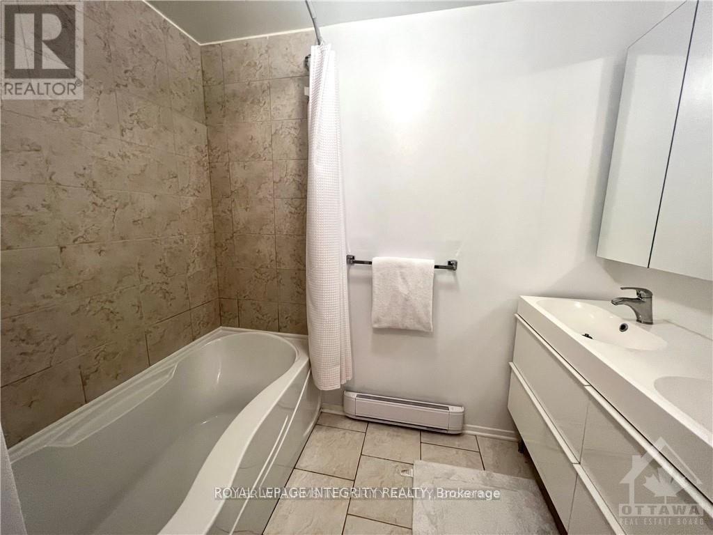 8 - 240 Fenerty Court, Ottawa, Ontario  K2L 3A7 - Photo 18 - X12437401