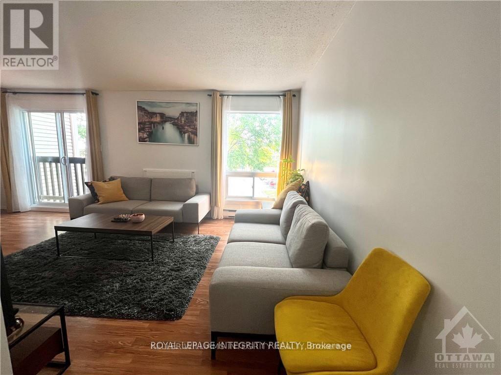 8 - 240 Fenerty Court, Ottawa, Ontario  K2L 3A7 - Photo 3 - X12437401