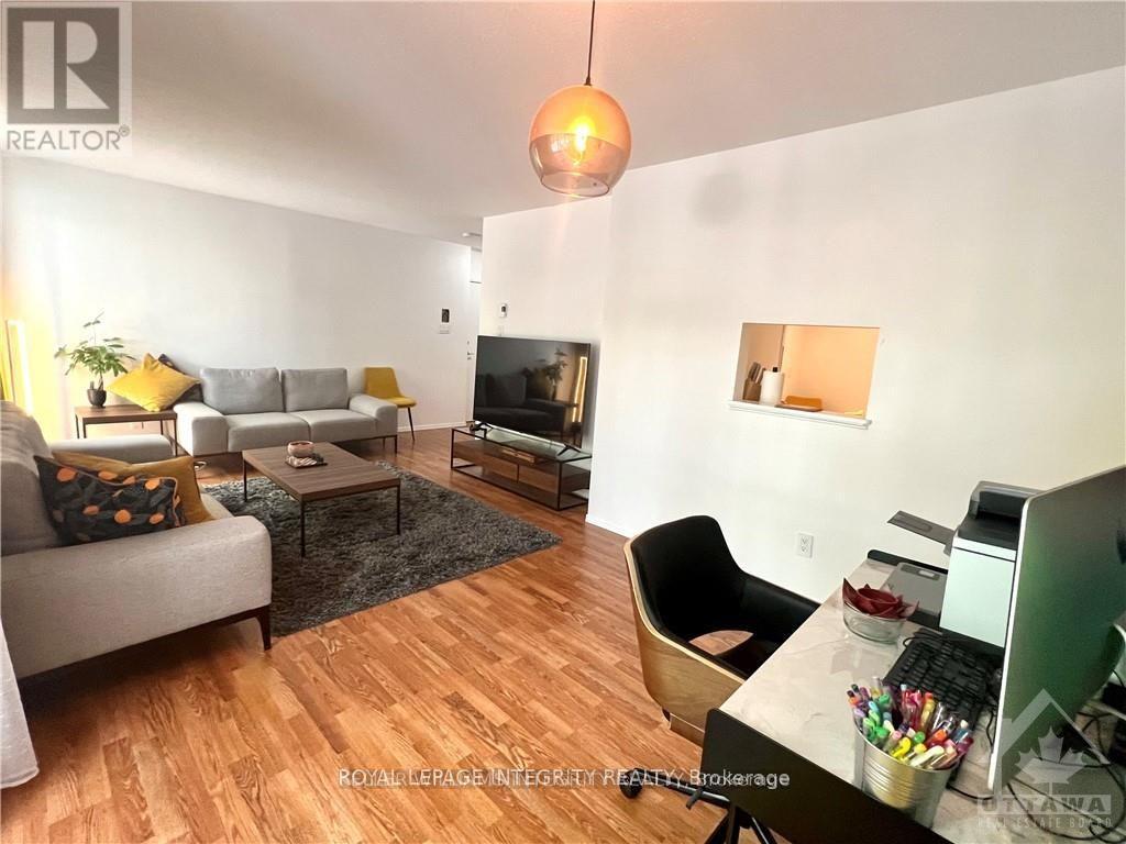 8 - 240 Fenerty Court, Ottawa, Ontario  K2L 3A7 - Photo 12 - X12437401