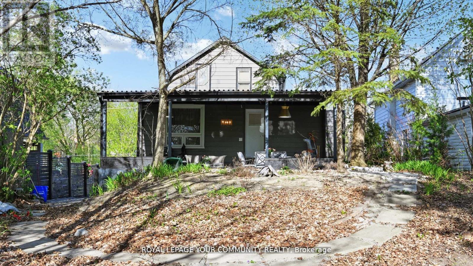 64 Machell Avenue, Aurora (Aurora Village), Ontario  L4G 2R7 - Photo 21 - N12441671