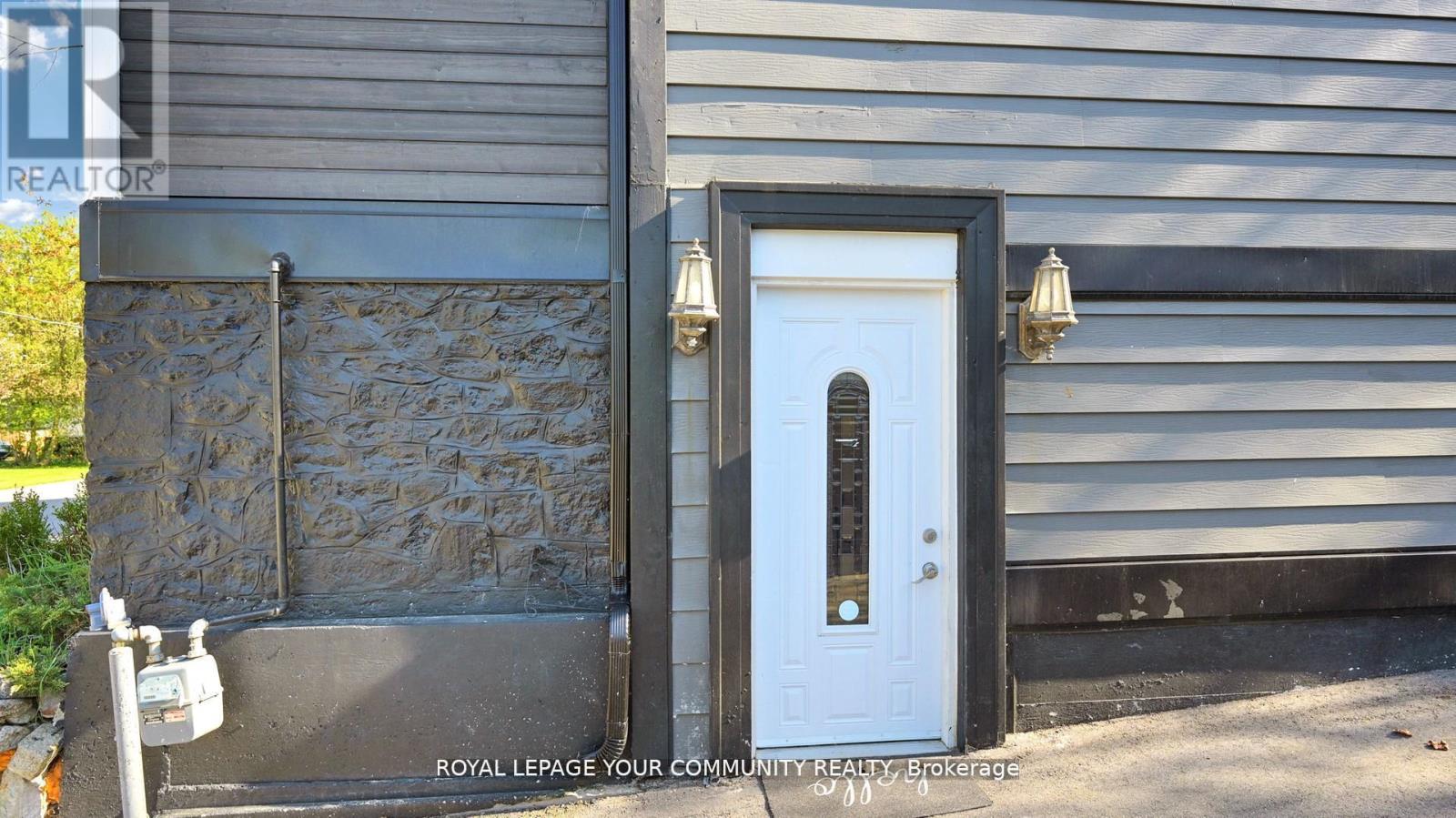 64 Machell Avenue, Aurora (Aurora Village), Ontario  L4G 2R7 - Photo 43 - N12441671