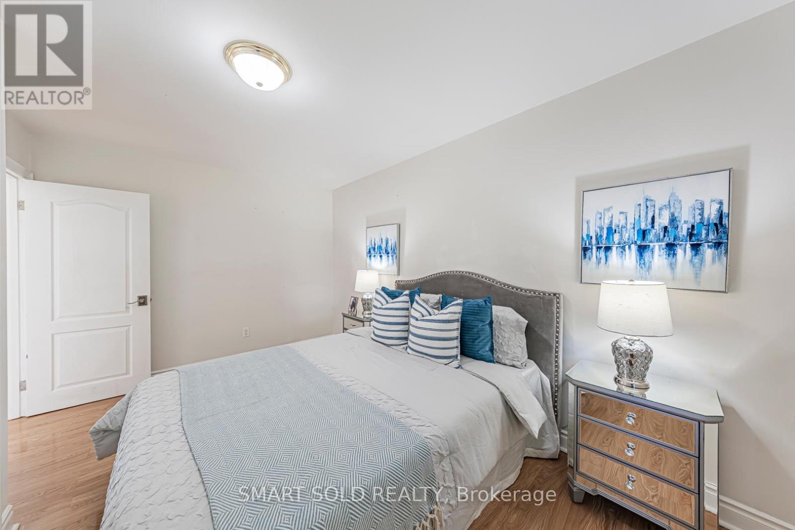 295 Boisdale Avenue, Richmond Hill, Ontario  L4C 1R4 - Photo 12 - N12441677