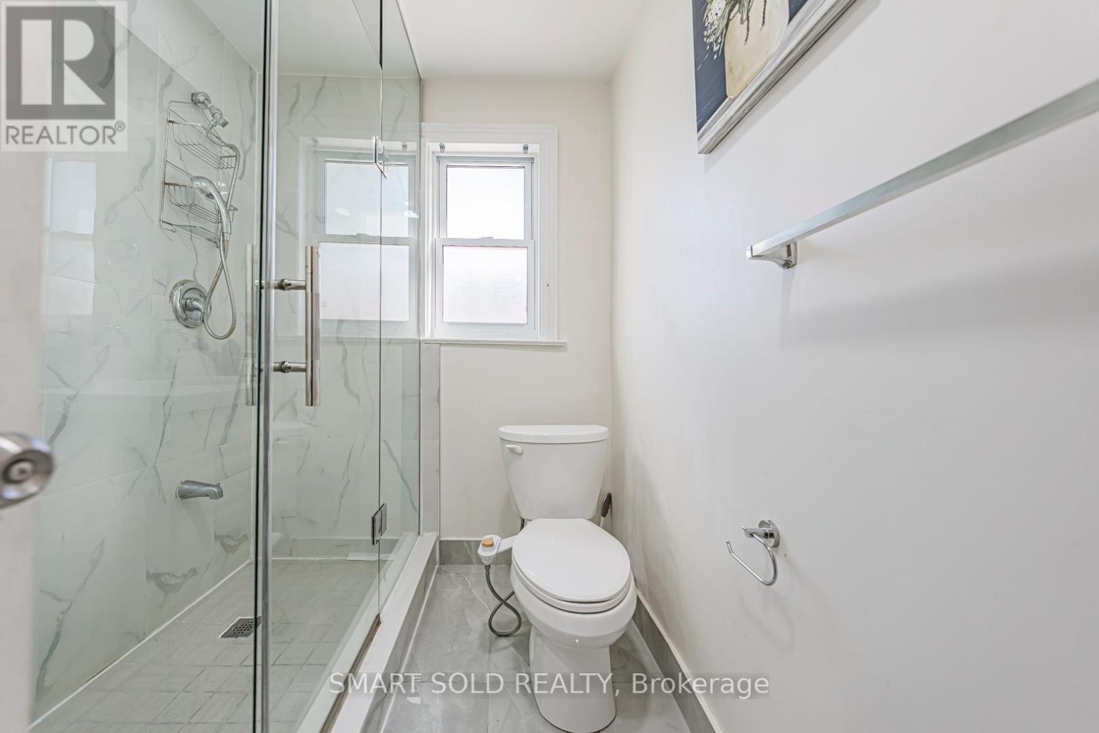 295 Boisdale Avenue, Richmond Hill, Ontario  L4C 1R4 - Photo 20 - N12441677