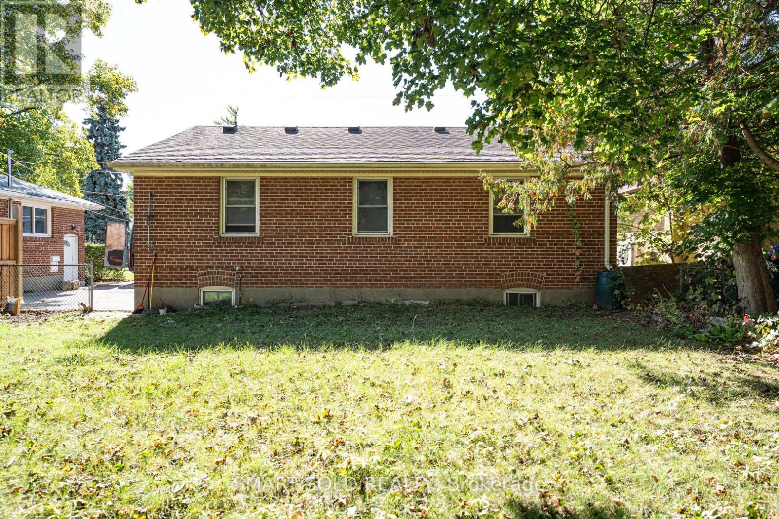 295 Boisdale Avenue, Richmond Hill, Ontario  L4C 1R4 - Photo 34 - N12441677