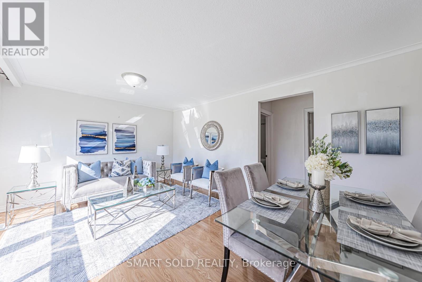 295 Boisdale Avenue, Richmond Hill, Ontario  L4C 1R4 - Photo 5 - N12441677