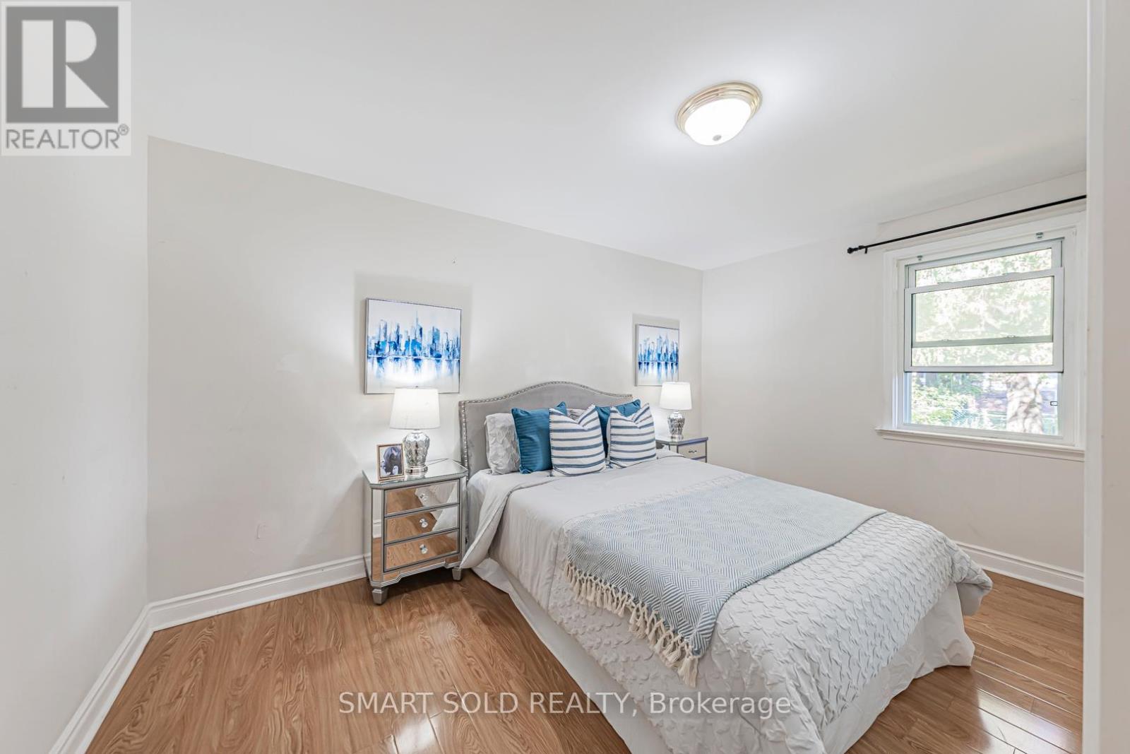 295 Boisdale Avenue, Richmond Hill, Ontario  L4C 1R4 - Photo 9 - N12441677