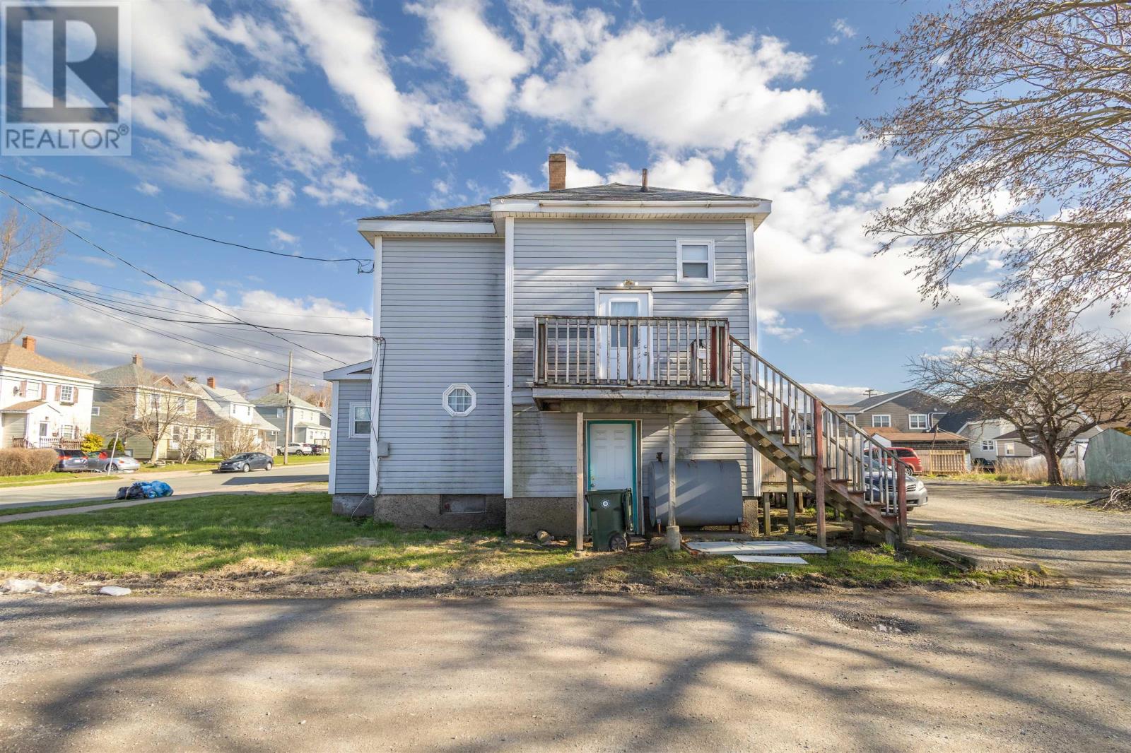 455 Whitney Avenue, Sydney, Nova Scotia  B1L 1G2 - Photo 4 - 202524950