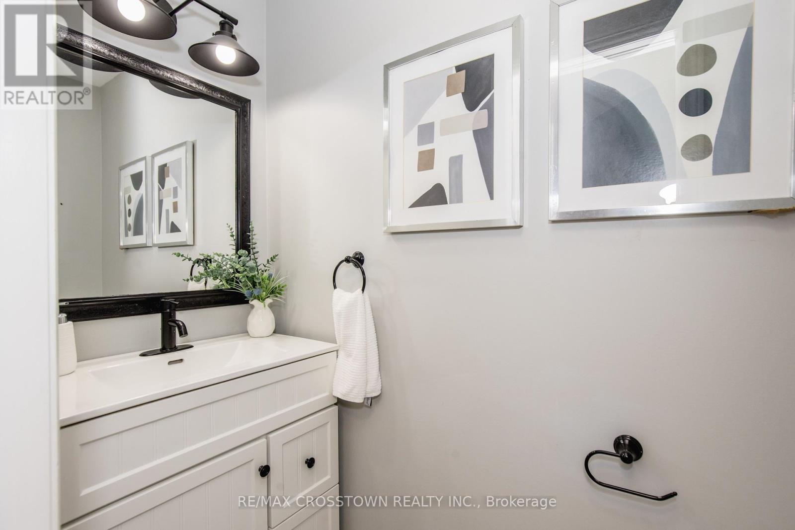 62 Windsor Crescent, Barrie, Ontario  L4N 0K4 - Photo 19 - S12441684