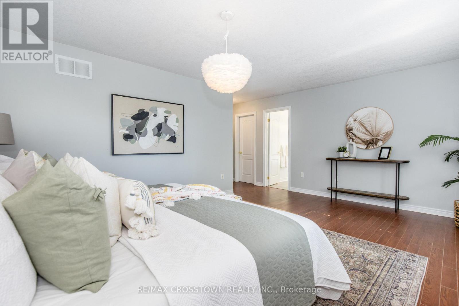 62 Windsor Crescent, Barrie, Ontario  L4N 0K4 - Photo 27 - S12441684
