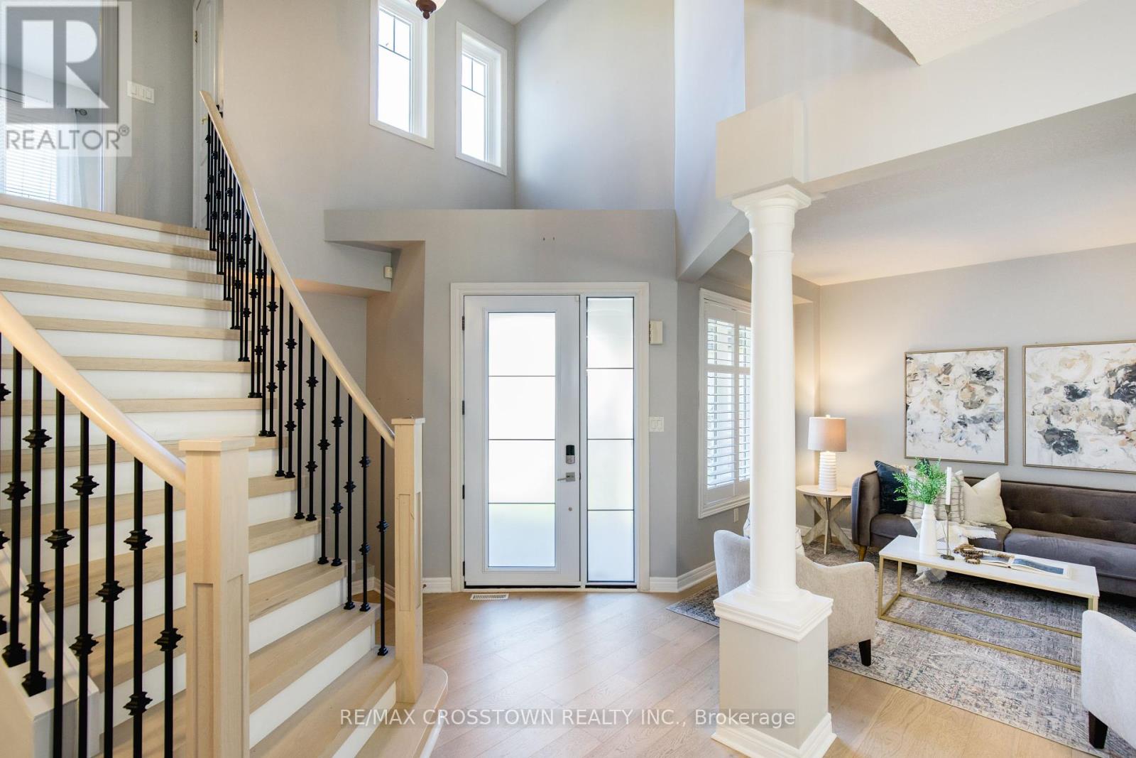 62 Windsor Crescent, Barrie, Ontario  L4N 0K4 - Photo 6 - S12441684