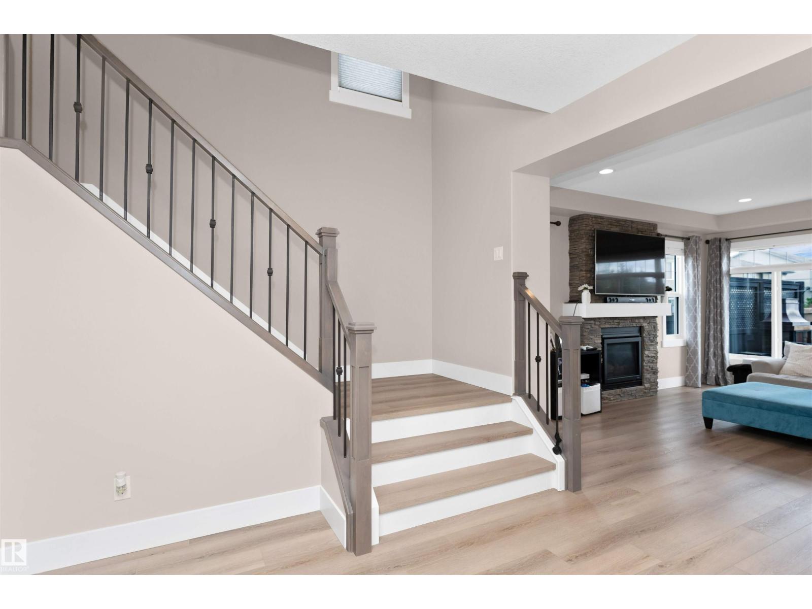 2015 Price Ld Sw, Edmonton, Alberta  T6W 3P8 - Photo 19 - E4460547