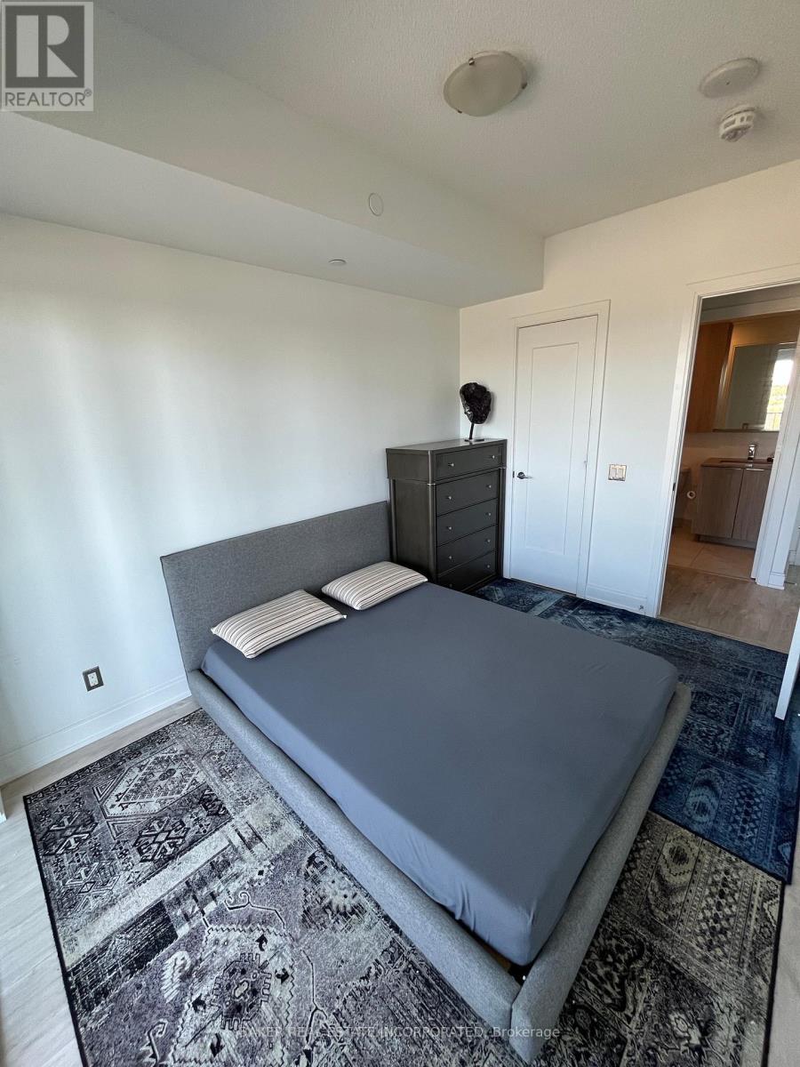 910 - 70 Annie Craig Drive, Toronto (Mimico), Ontario  M8V 0G2 - Photo 12 - W12441664
