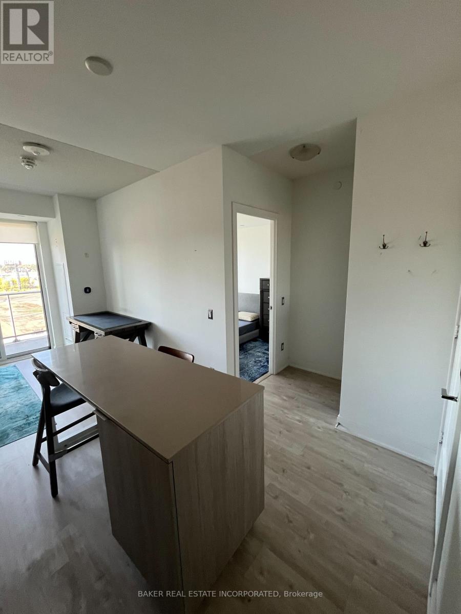 910 - 70 Annie Craig Drive, Toronto (Mimico), Ontario  M8V 0G2 - Photo 4 - W12441664