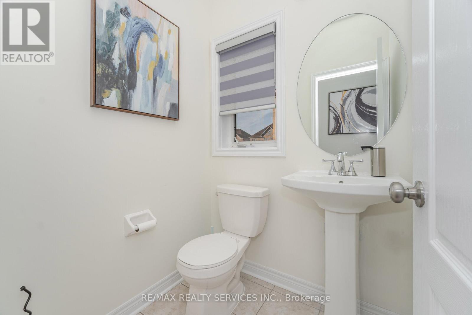 38 Delport Close, Brampton, Ontario  L6P 3T3 - Photo 43 - W12439550
