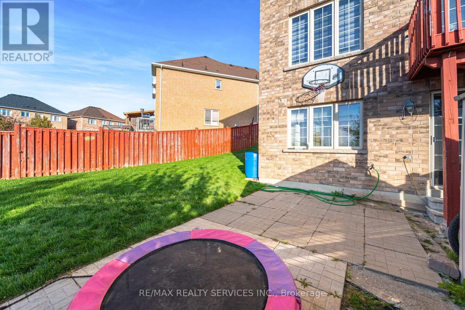 38 Delport Close, Brampton, Ontario  L6P 3T3 - Photo 47 - W12439550