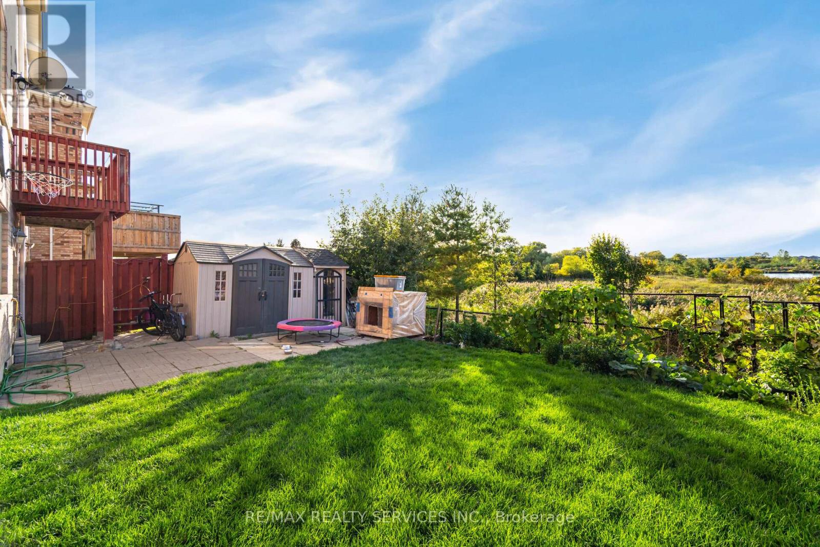 38 Delport Close, Brampton, Ontario  L6P 3T3 - Photo 49 - W12439550