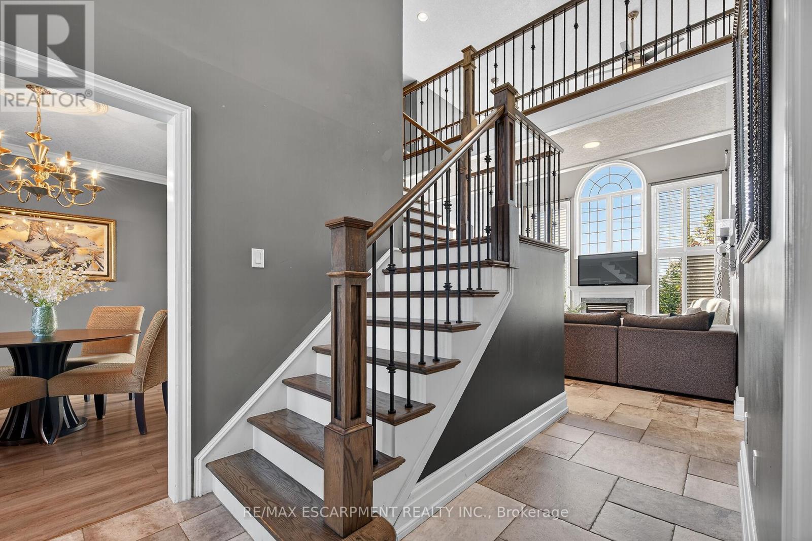 8 Blackburn Court, Haldimand, Ontario  N3W 2N9 - Photo 25 - X12441687