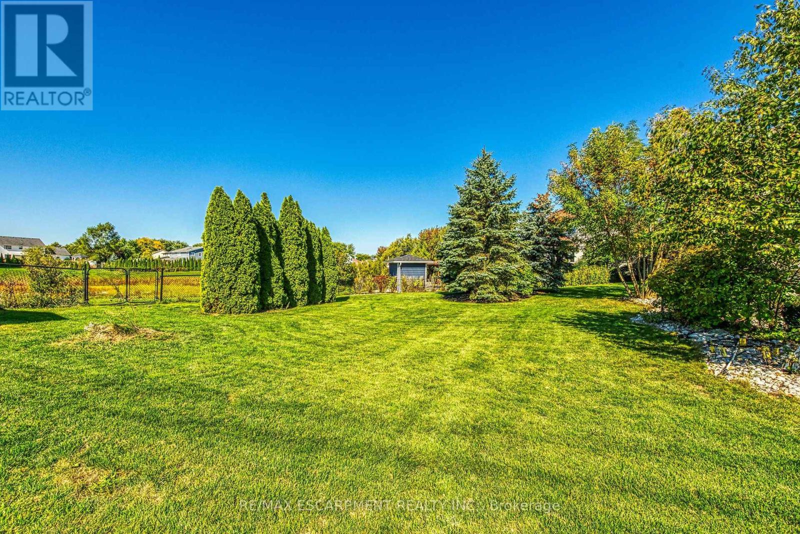 8 Blackburn Court, Haldimand, Ontario  N3W 2N9 - Photo 48 - X12441687
