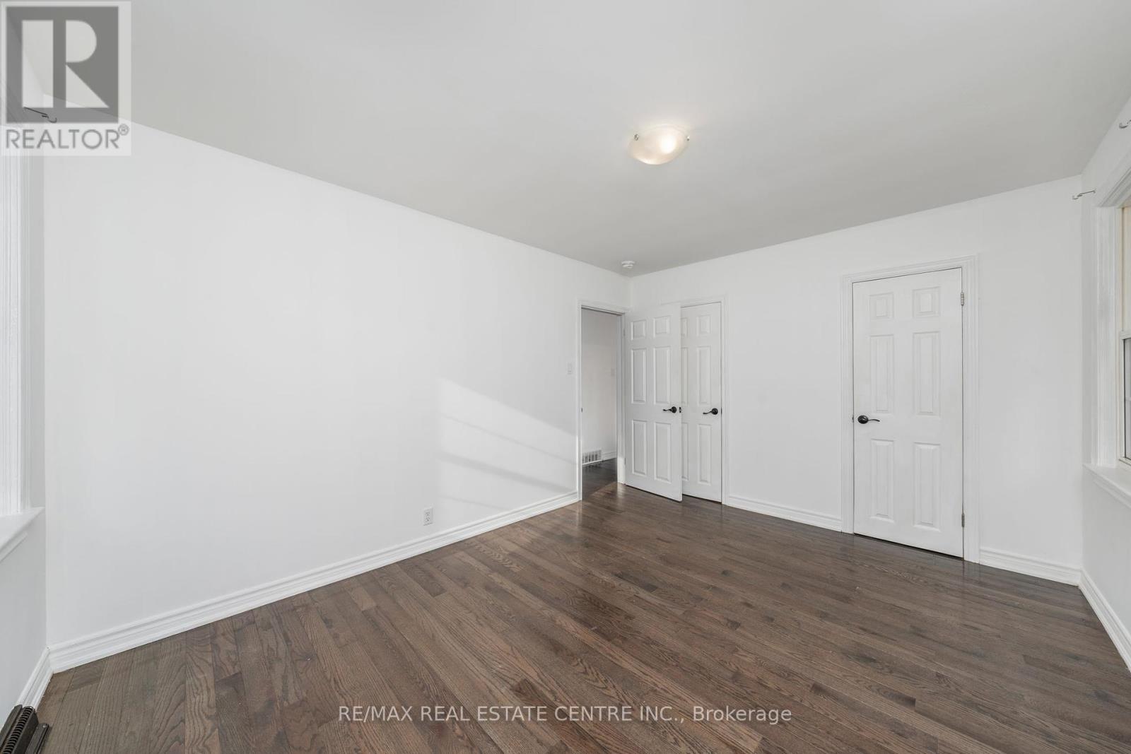 601 Hollywood Place, Sarnia, Ontario  N7V 2J1 - Photo 17 - X12441697