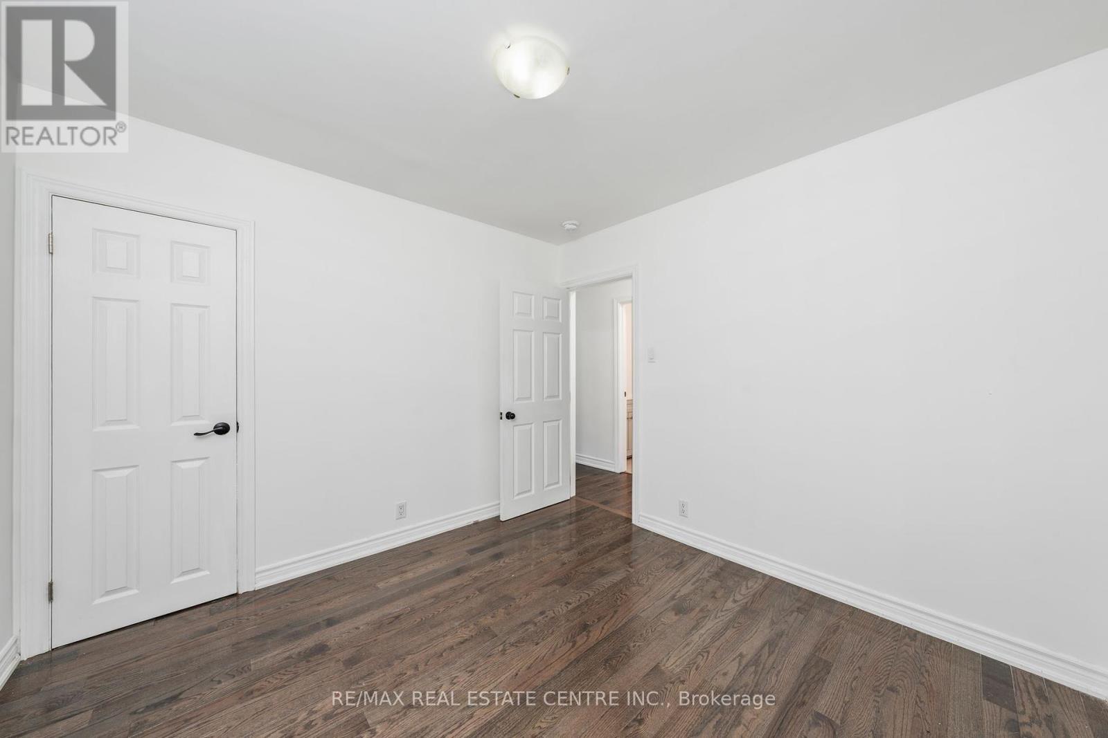 601 Hollywood Place, Sarnia, Ontario  N7V 2J1 - Photo 21 - X12441697