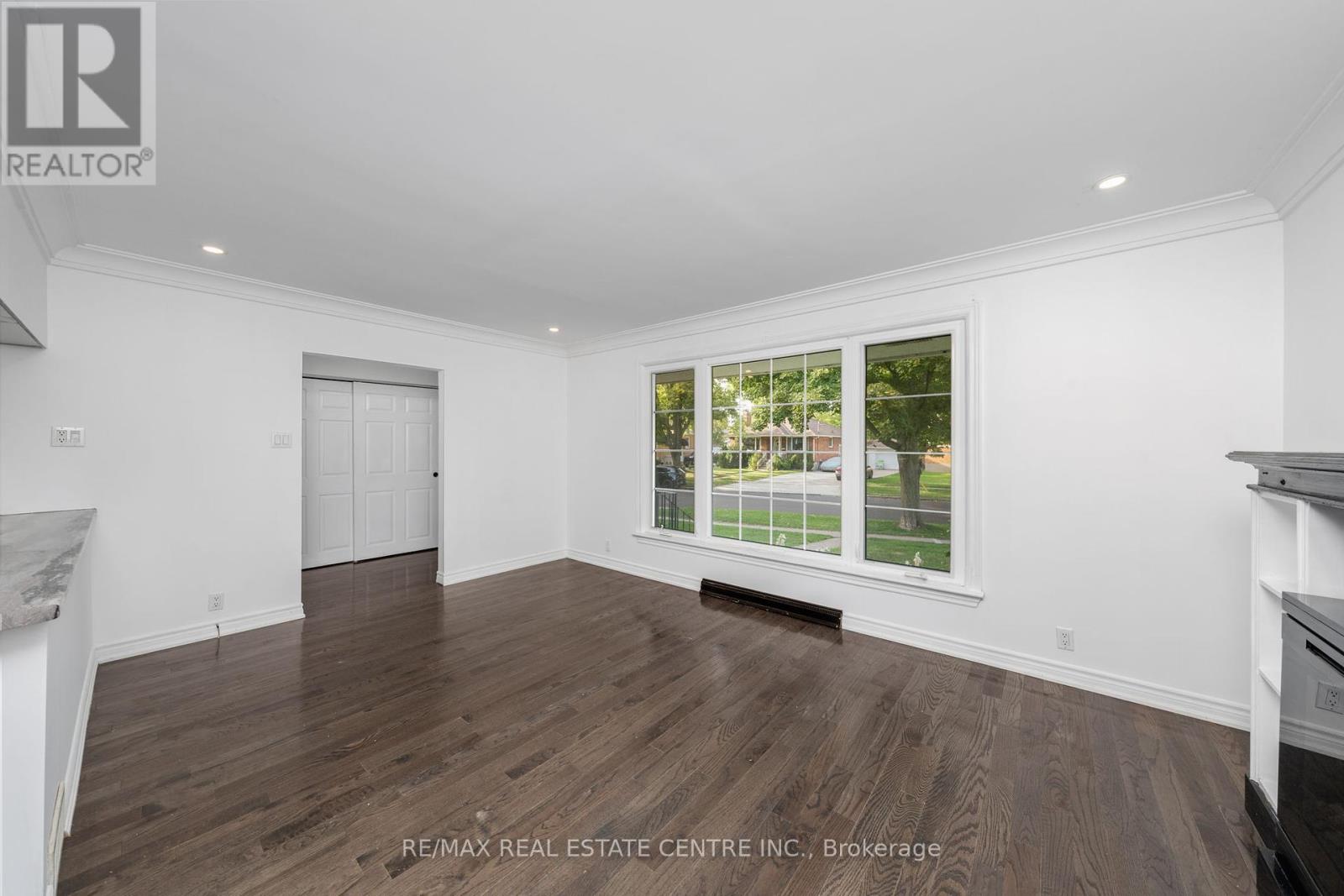 601 Hollywood Place, Sarnia, Ontario  N7V 2J1 - Photo 29 - X12441697