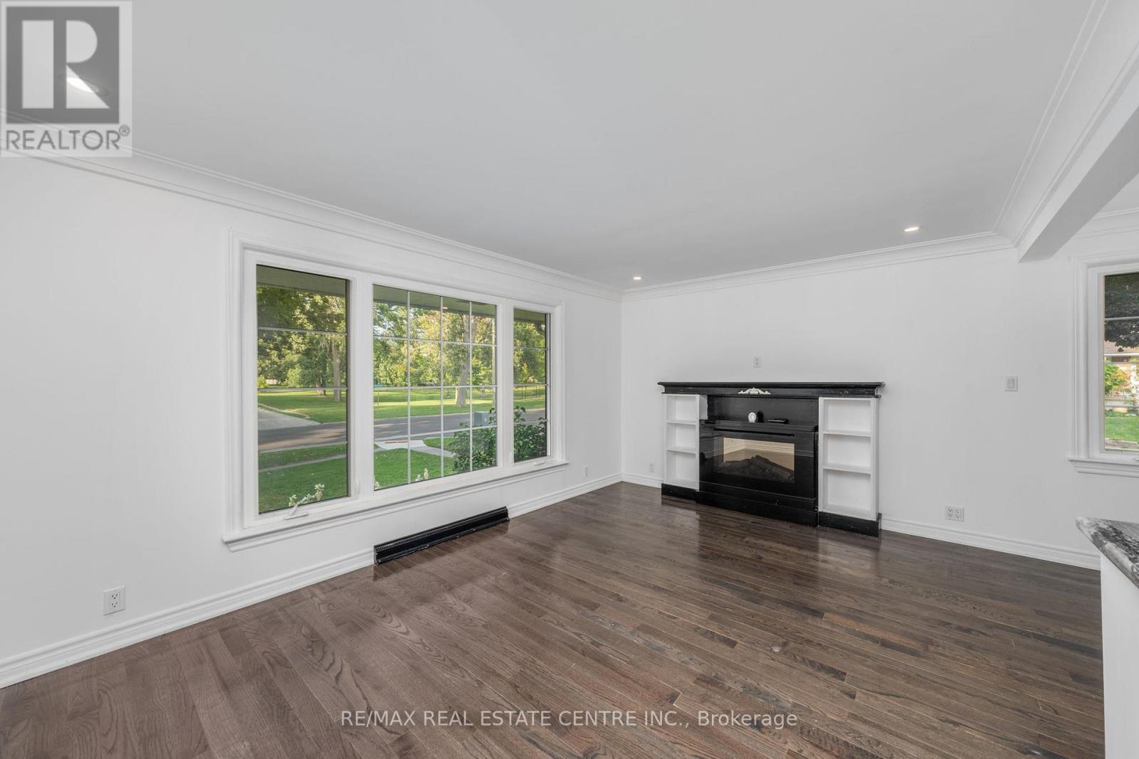 601 Hollywood Place, Sarnia, Ontario  N7V 2J1 - Photo 32 - X12441697