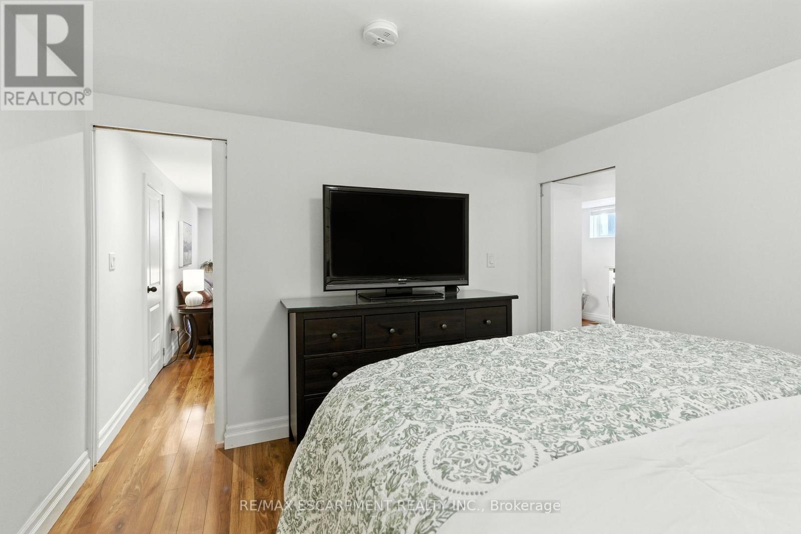 139 Toby Crescent, Hamilton (Huntington), Ontario  L8T 2N9 - Photo 30 - X12441700