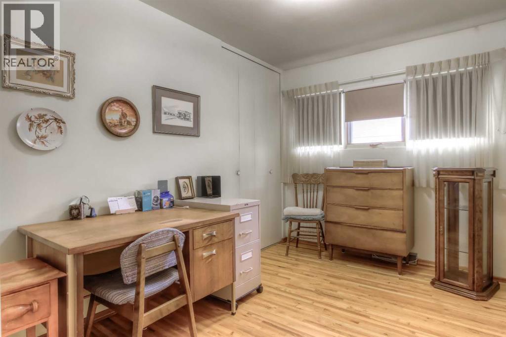 82 Wedgewood Drive Sw, Calgary, Alberta  T3C 3G6 - Photo 23 - A2261667