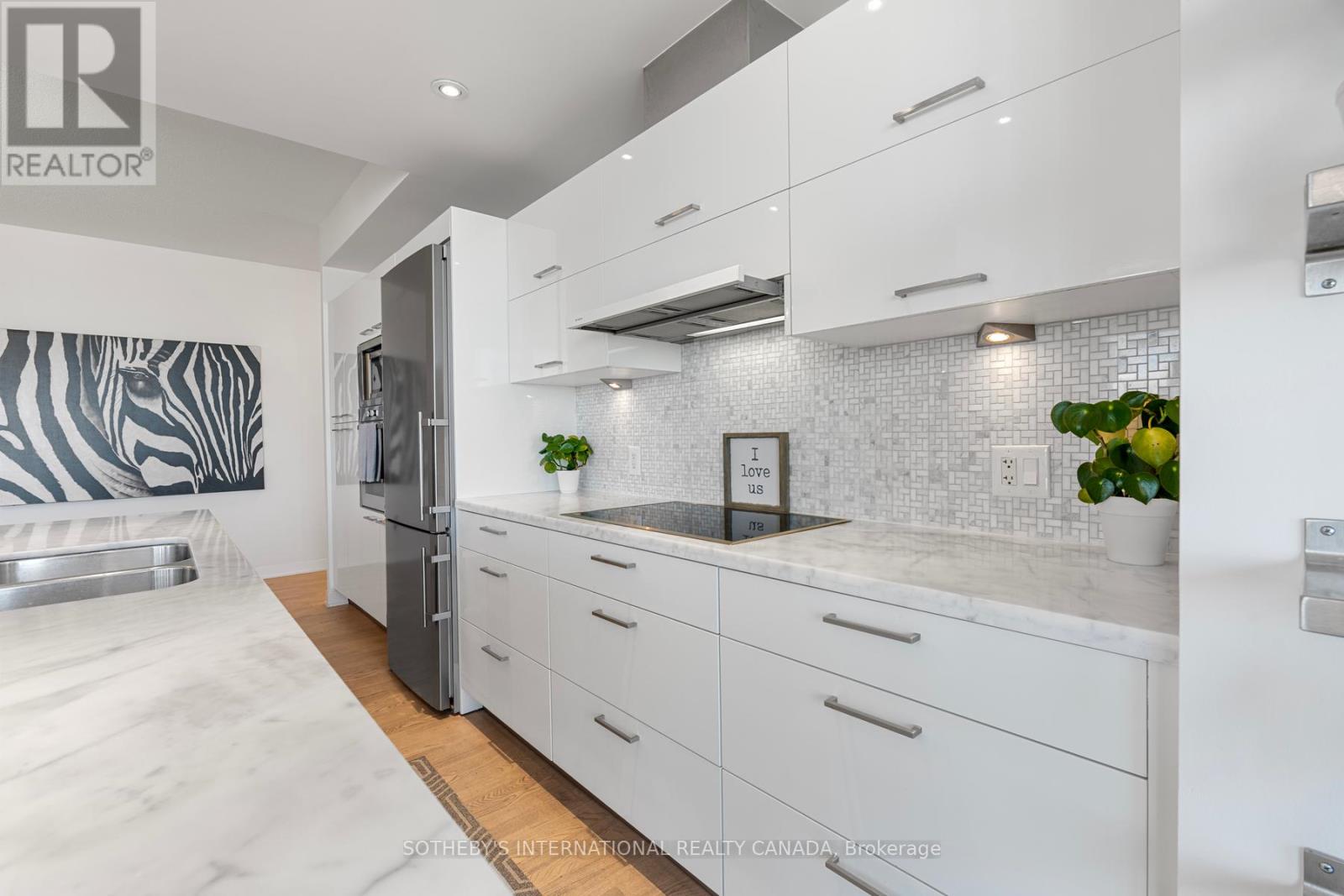 1608 - 88 Park Lawn Road, Toronto (Mimico), Ontario  M8Y 0B5 - Photo 5 - W12441139