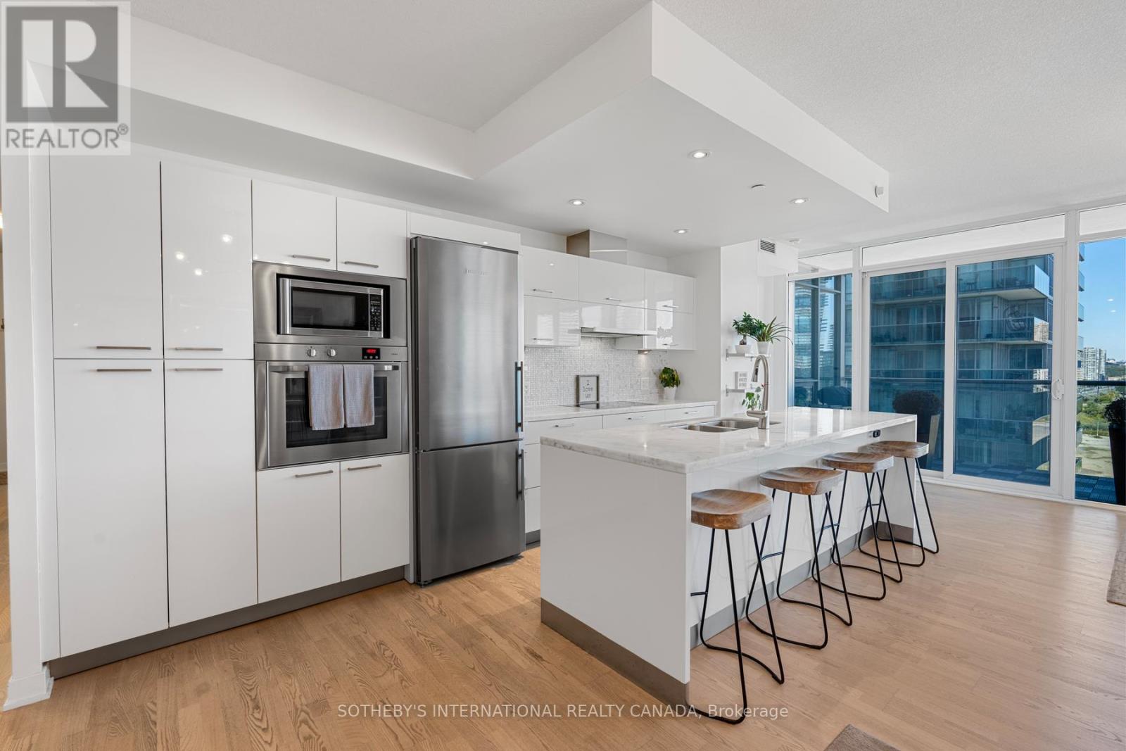 1608 - 88 Park Lawn Road, Toronto (Mimico), Ontario  M8Y 0B5 - Photo 6 - W12441139