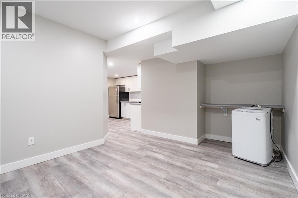 70 Victoria Avenue S Unit# 8, Hamilton, Ontario  L8N 2S7 - Photo 3 - 40776012