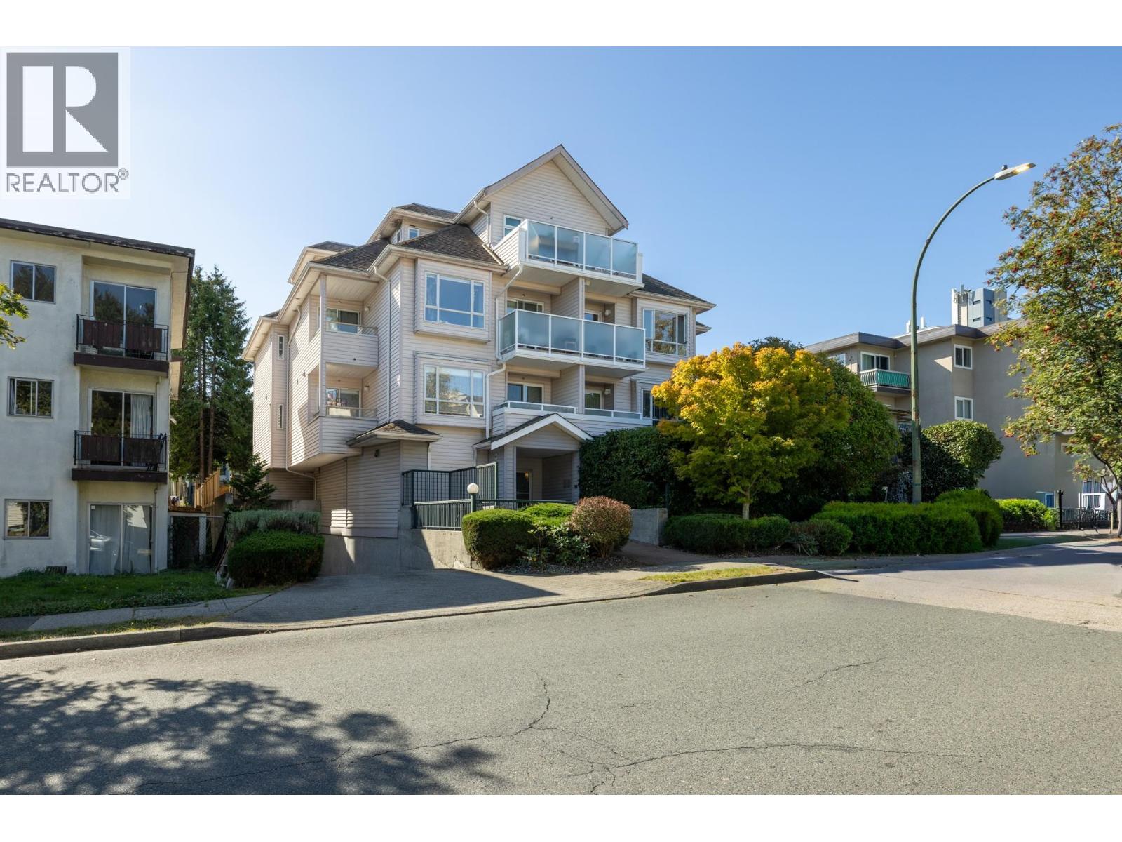 303 788 8TH AVENUE, Vancouver, British Columbia