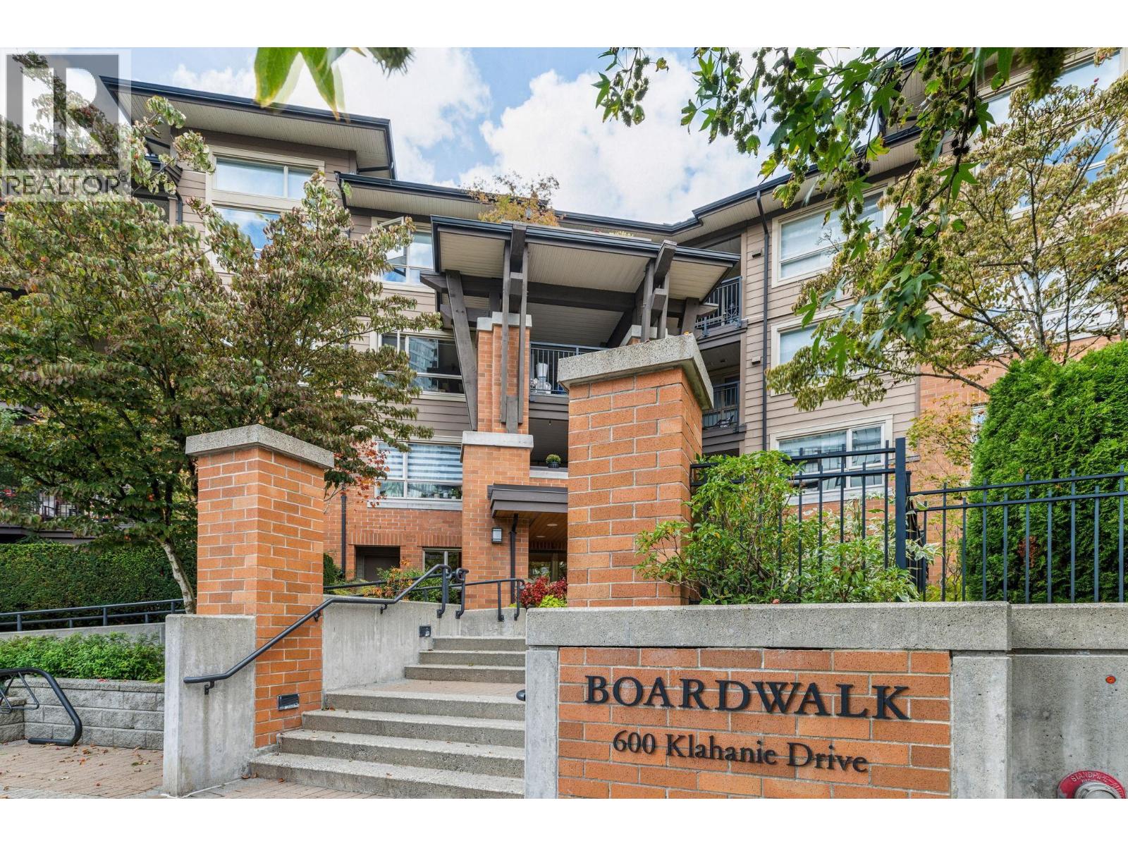 212 600 Klahanie Drive, Port Moody, British Columbia  V3H 5L2 - Photo 1 - R3054901