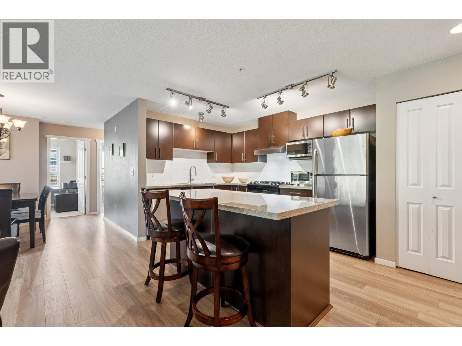 212 600 Klahanie Drive, Port Moody, British Columbia  V3H 5L2 - Photo 7 - R3054901