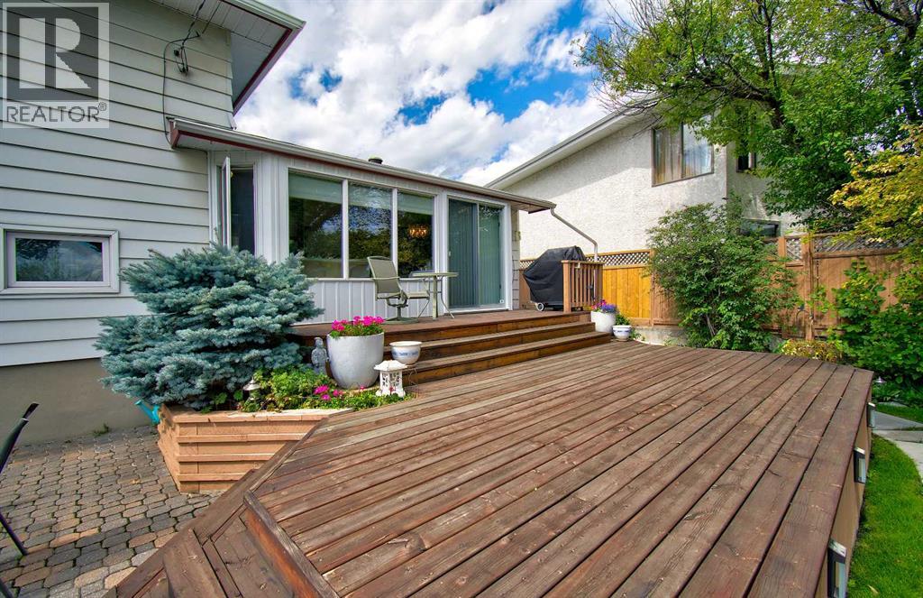 4808 Nordegg Crescent Nw, Calgary, Alberta  T2K 2M5 - Photo 6 - A2255879