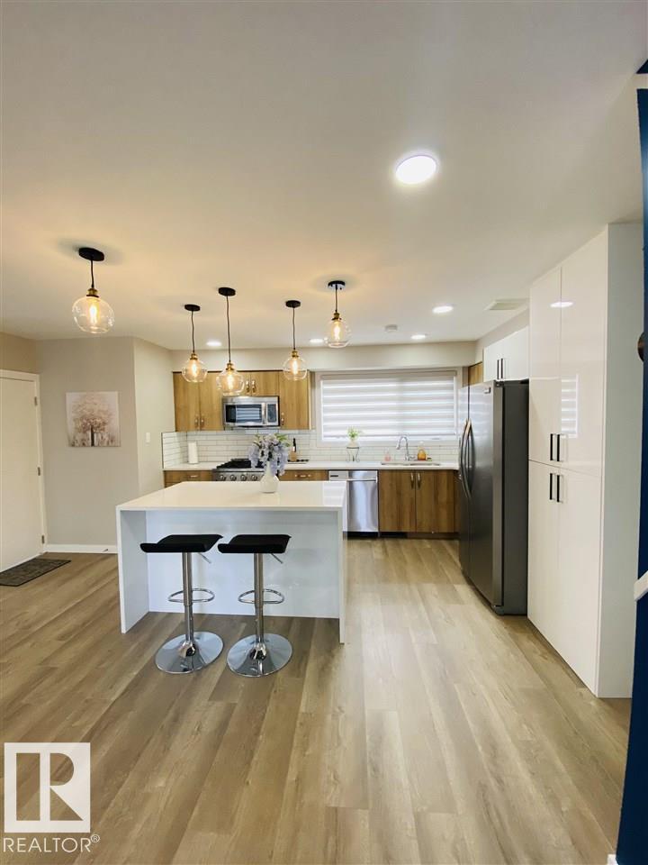 7303 90 Av Nw, Edmonton, Alberta  T6B 0P6 - Photo 12 - E4460549