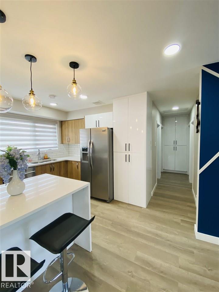 7303 90 Av Nw, Edmonton, Alberta  T6B 0P6 - Photo 15 - E4460549