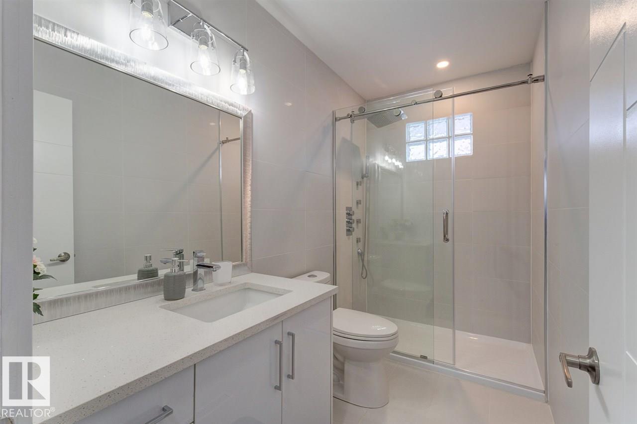 7303 90 Av Nw, Edmonton, Alberta  T6B 0P6 - Photo 17 - E4460549