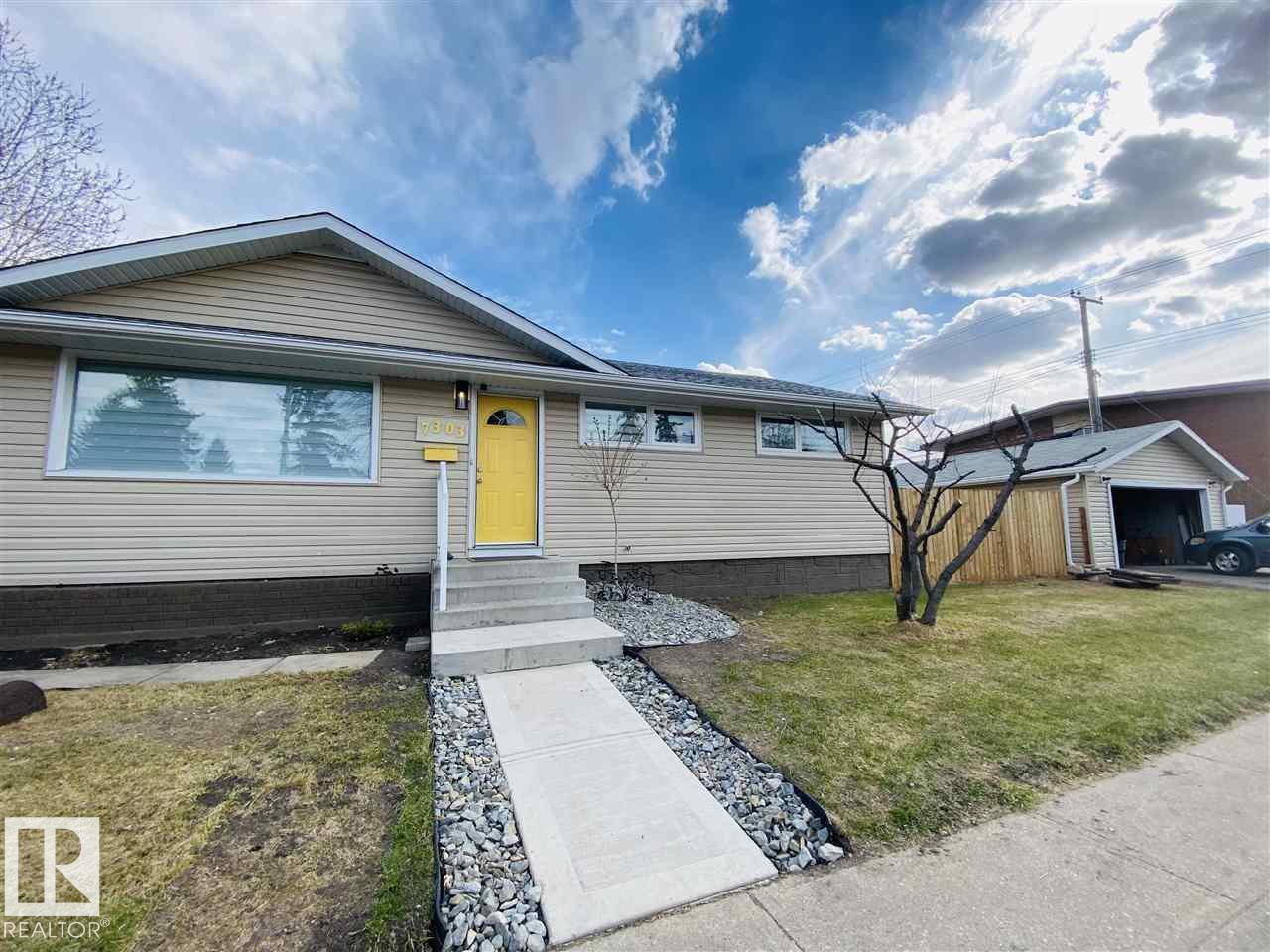 7303 90 Av Nw, Edmonton, Alberta  T6B 0P6 - Photo 2 - E4460549