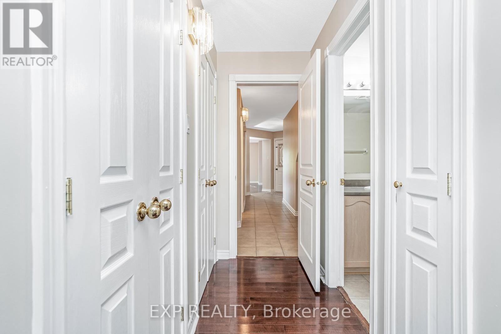 5 - 20 Edenvale Drive, Ottawa, Ontario  K2K 3L4 - Photo 22 - X12441204