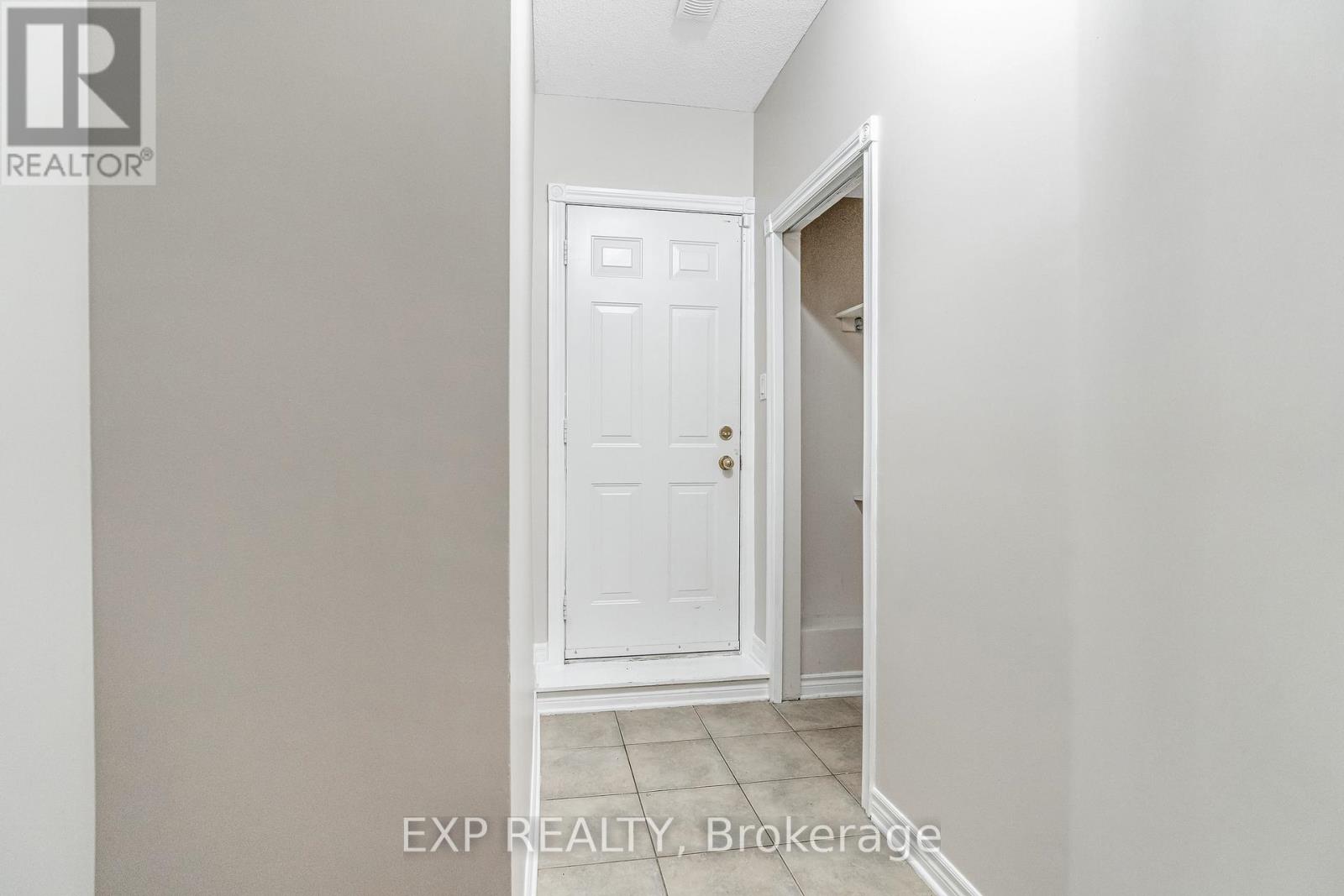 5 - 20 Edenvale Drive, Ottawa, Ontario  K2K 3L4 - Photo 32 - X12441204