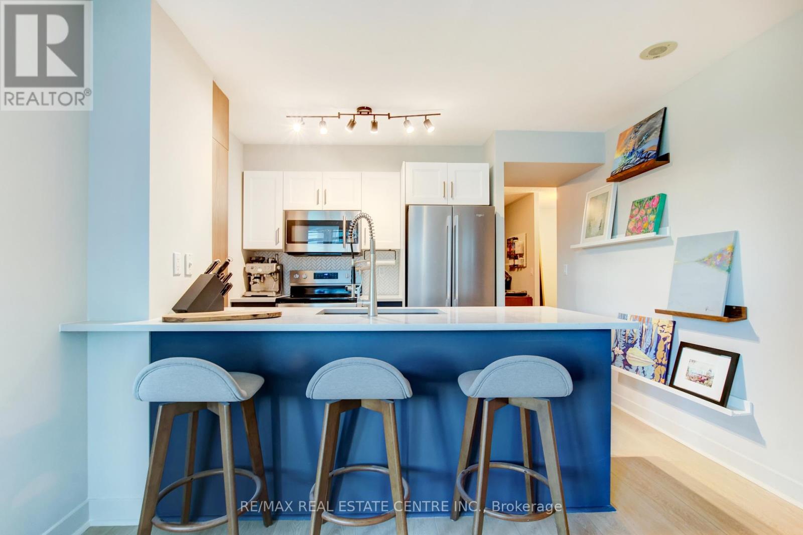 1010 - 397 Front Street W, Toronto (Waterfront Communities), Ontario  M5V 3S1 - Photo 11 - C12441728