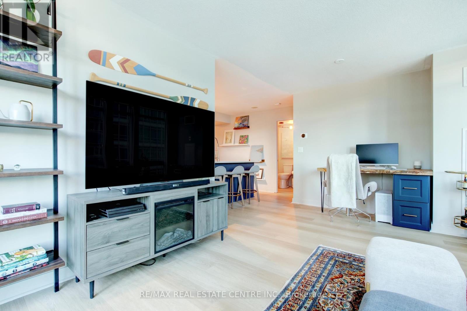 1010 - 397 Front Street W, Toronto (Waterfront Communities), Ontario  M5V 3S1 - Photo 21 - C12441728