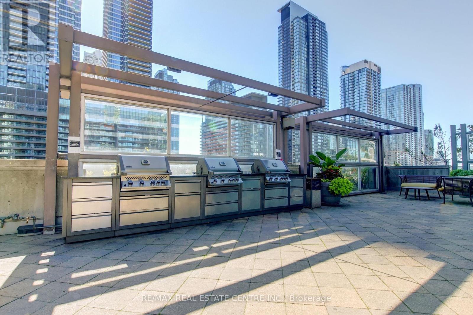 1010 - 397 Front Street W, Toronto (Waterfront Communities), Ontario  M5V 3S1 - Photo 32 - C12441728