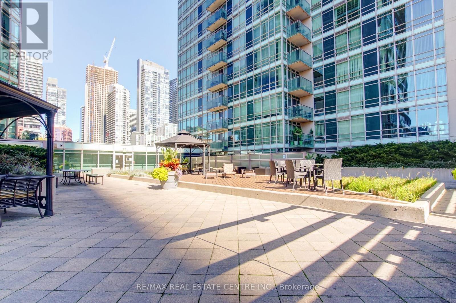 1010 - 397 Front Street W, Toronto (Waterfront Communities), Ontario  M5V 3S1 - Photo 33 - C12441728