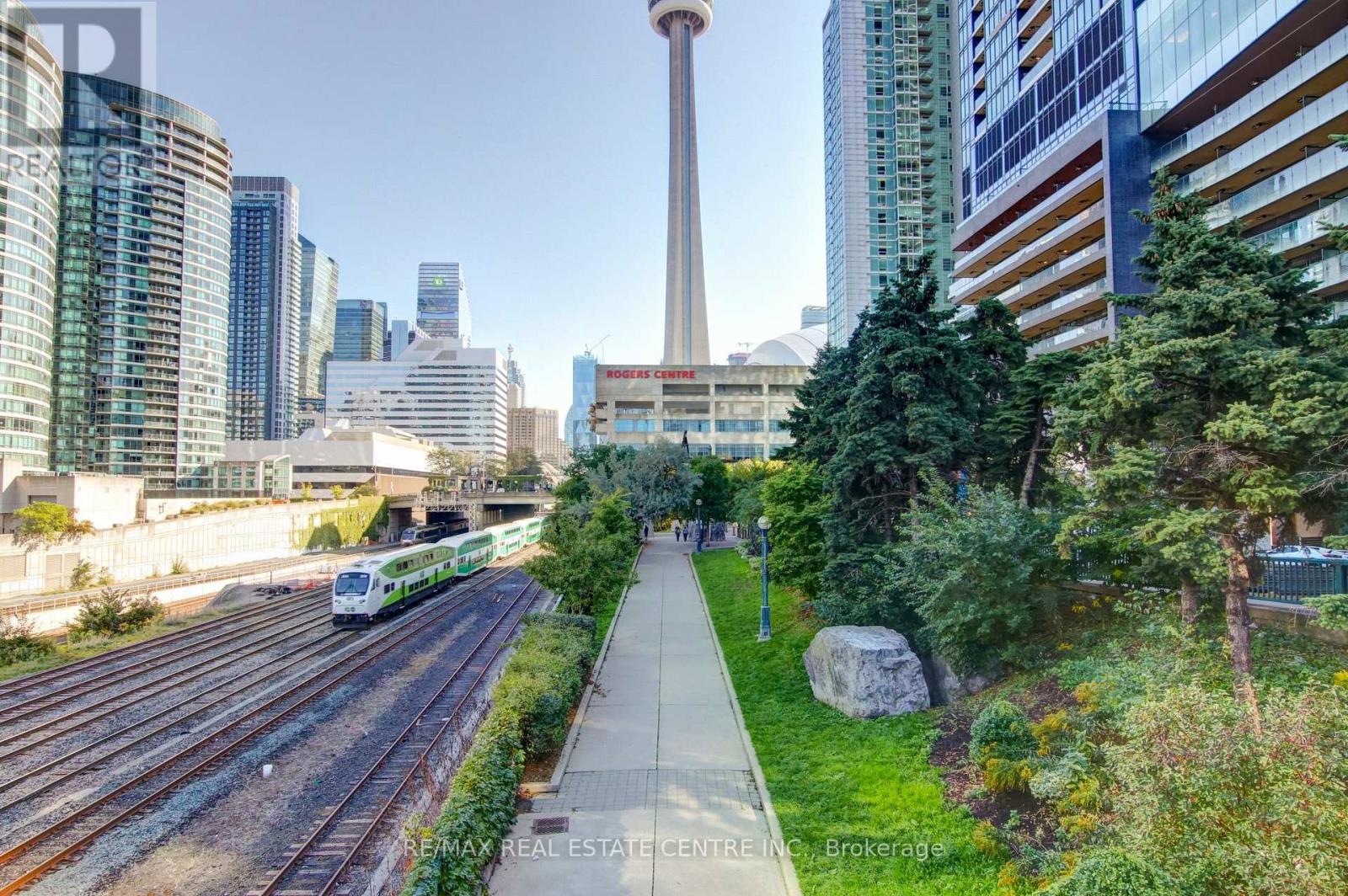 1010 - 397 Front Street W, Toronto (Waterfront Communities), Ontario  M5V 3S1 - Photo 44 - C12441728