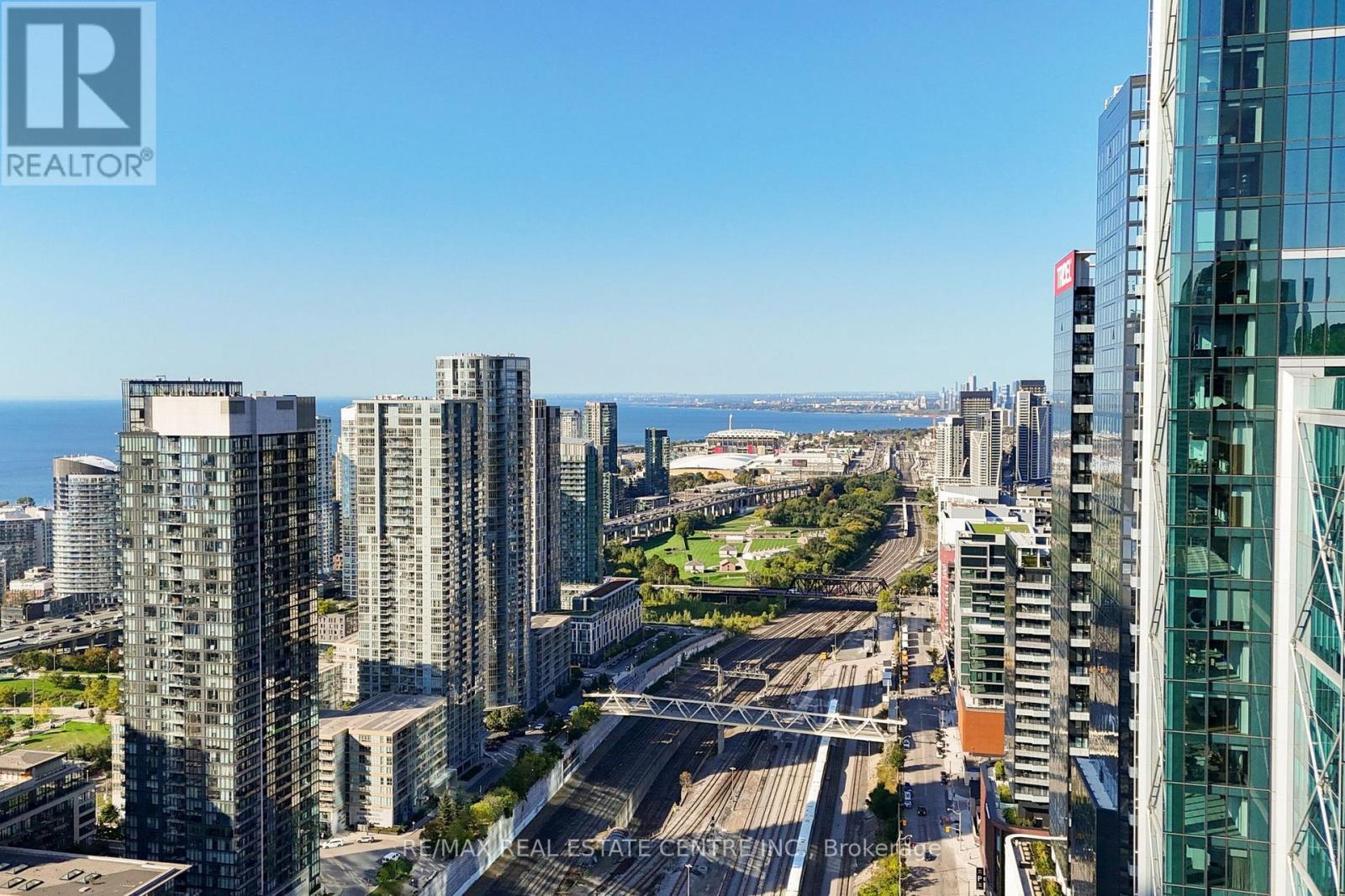 1010 - 397 Front Street W, Toronto (Waterfront Communities), Ontario  M5V 3S1 - Photo 47 - C12441728